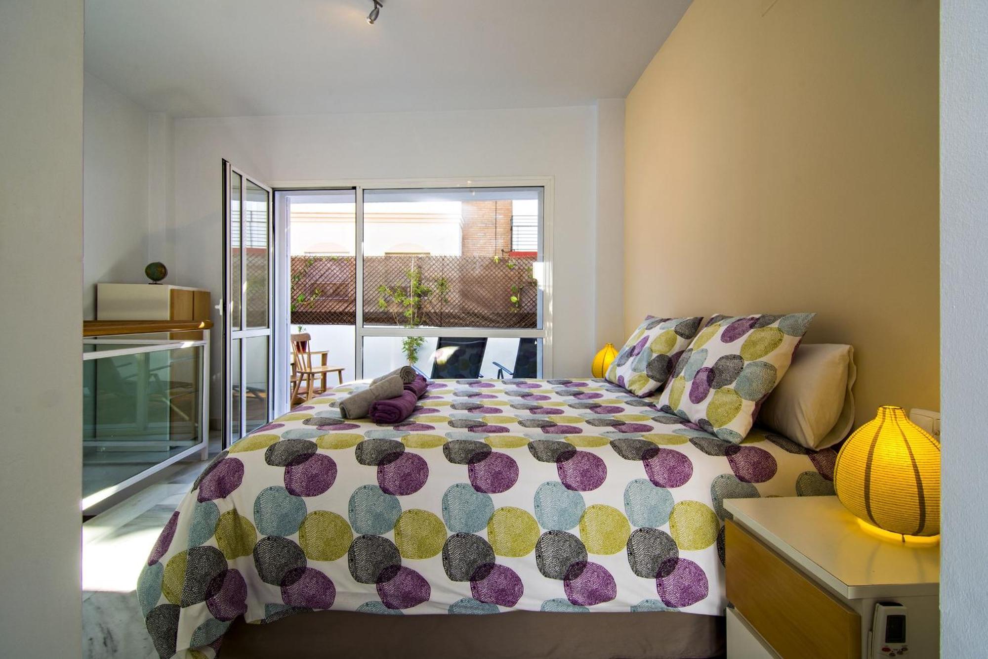 Descubrehome Sol Town Center Private Terrace — Photos 3